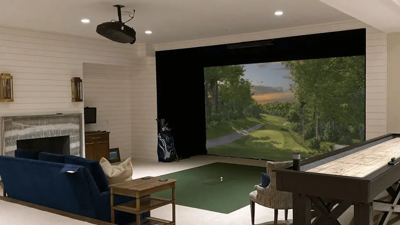 Indoor home golf simulator