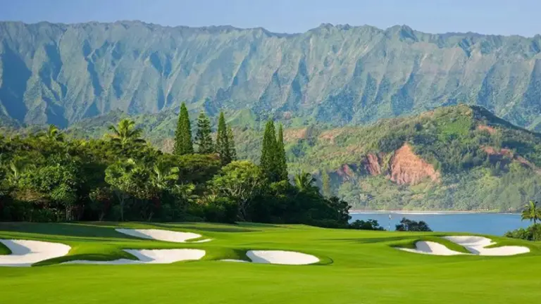 7 Best Places To Golf In February 2024