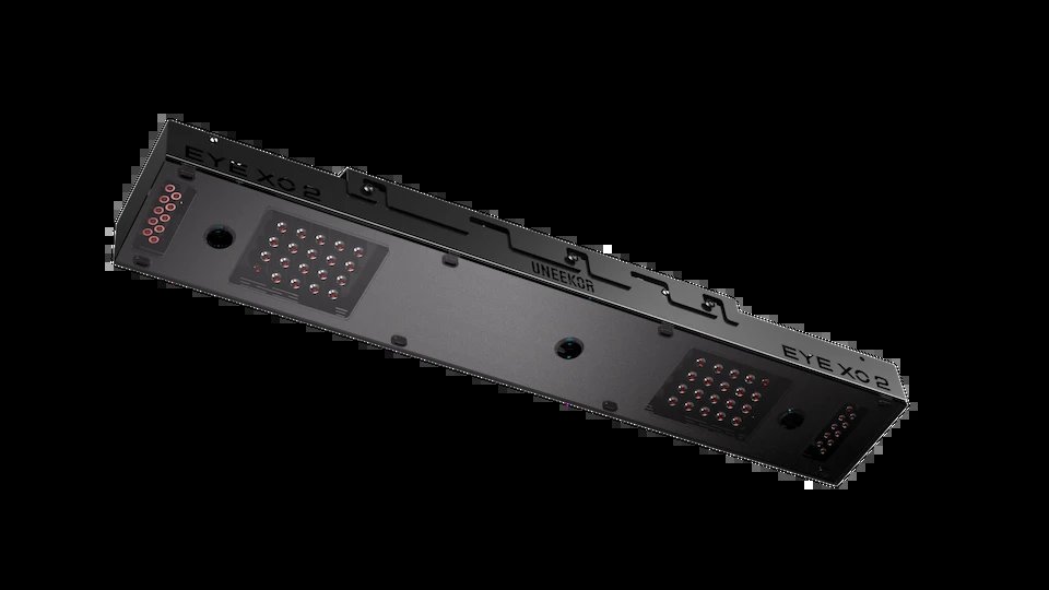 Uneekor EYE XO2 ceiling golf launch monitor